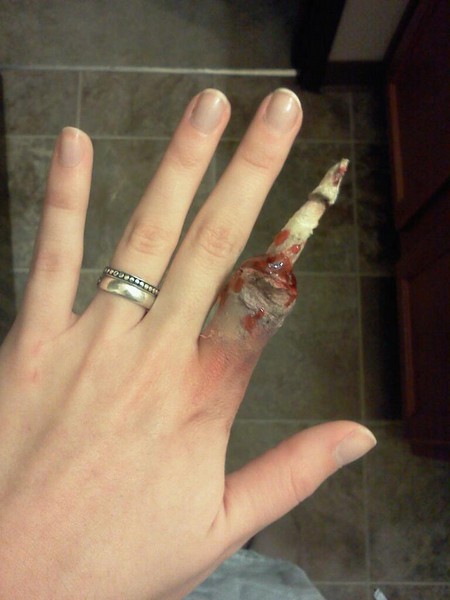 28 Horrifying Halloween Makeup Ideas That Look a Little Too Real